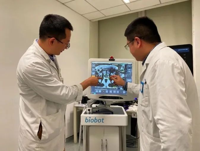 张江医疗机器人启动临床试验并完成首例手术